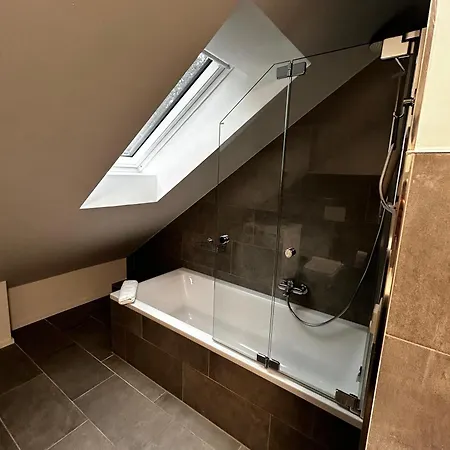 Апартаменты Moderne Fuer Familien Im Dachgeschoss *