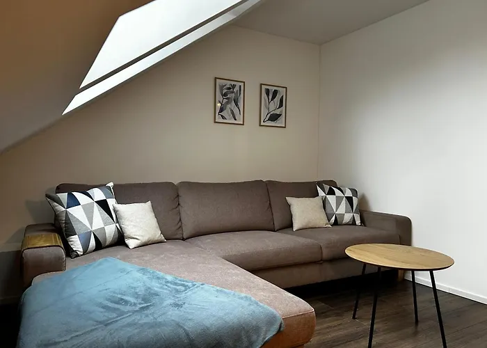 Moderne Für Familien Im Dachgeschoss Apartamento Bosau
