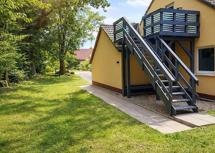 Moderne Für Familien Im Dachgeschoss Bosau